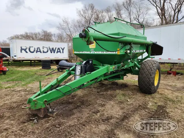 John Deere 787