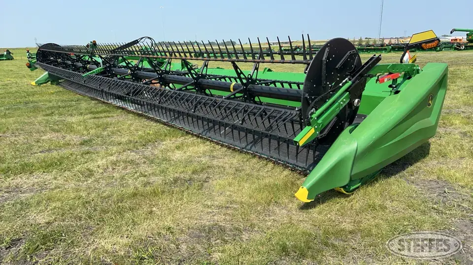 2022 John Deere HD45F Draper Head