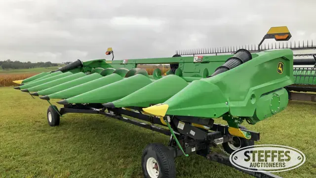 2026 John Deere CR8