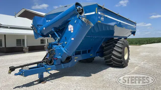 2009 Kinze Harvest Commander 1050