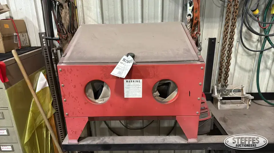 Sand blasting cabinet Shop Equipment-Other