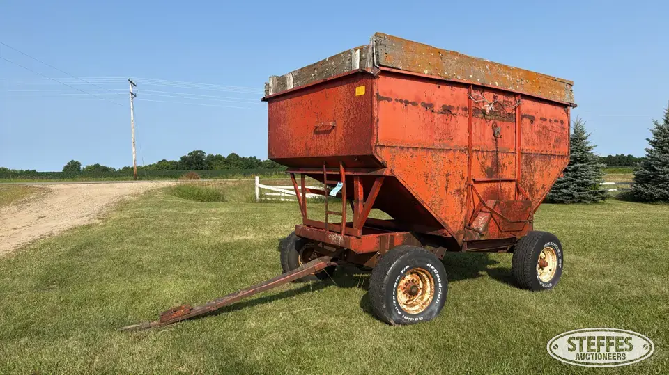 Farm King gravity wagon Gravity Box