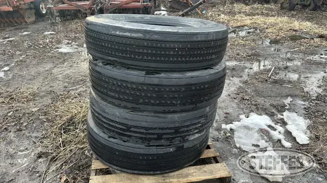 (4) Michelin 11R24.5 tires