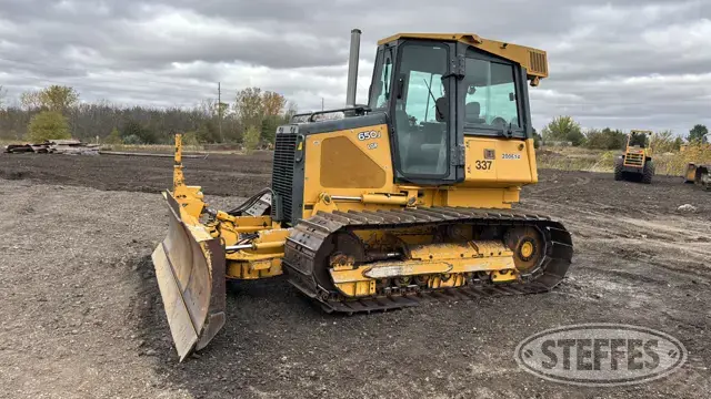 2007 Deere 650J LGP