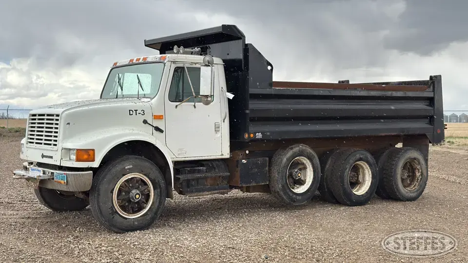 1990 International 4900 Dump Truck