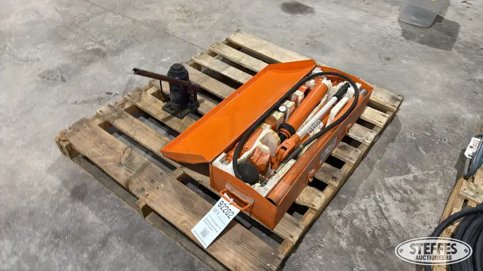 Hydraulic body/frame repair kit Specialty Tool