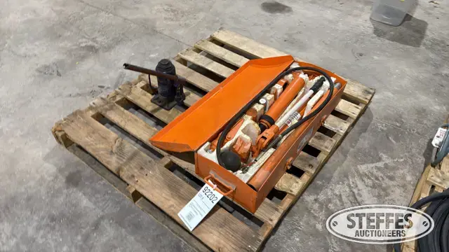 Hydraulic body/frame repair kit