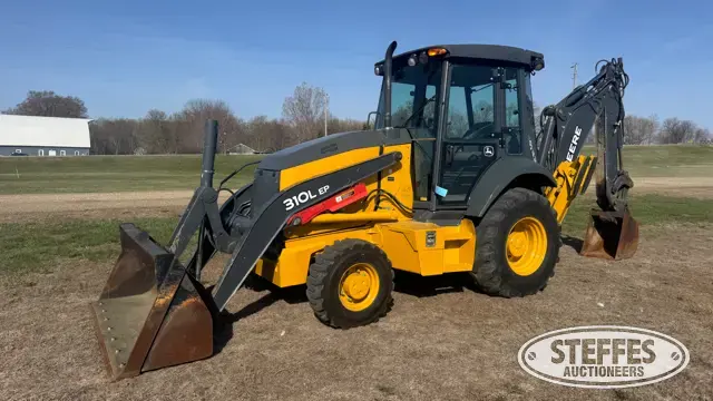 2019 Deere 310L EP