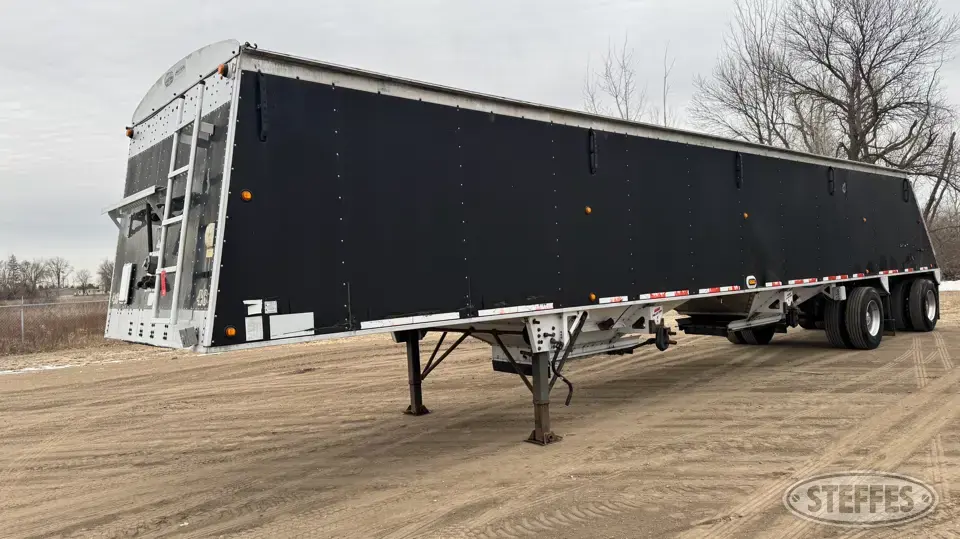 2007 Cornhusker 800 Ultra-Lite Hopper Bottom Trailer