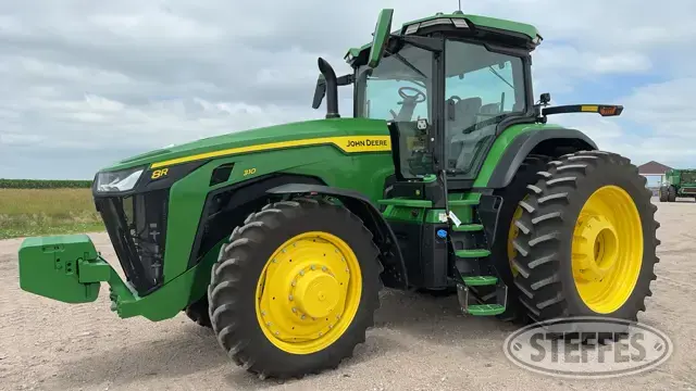 2023 John Deere 8R 310