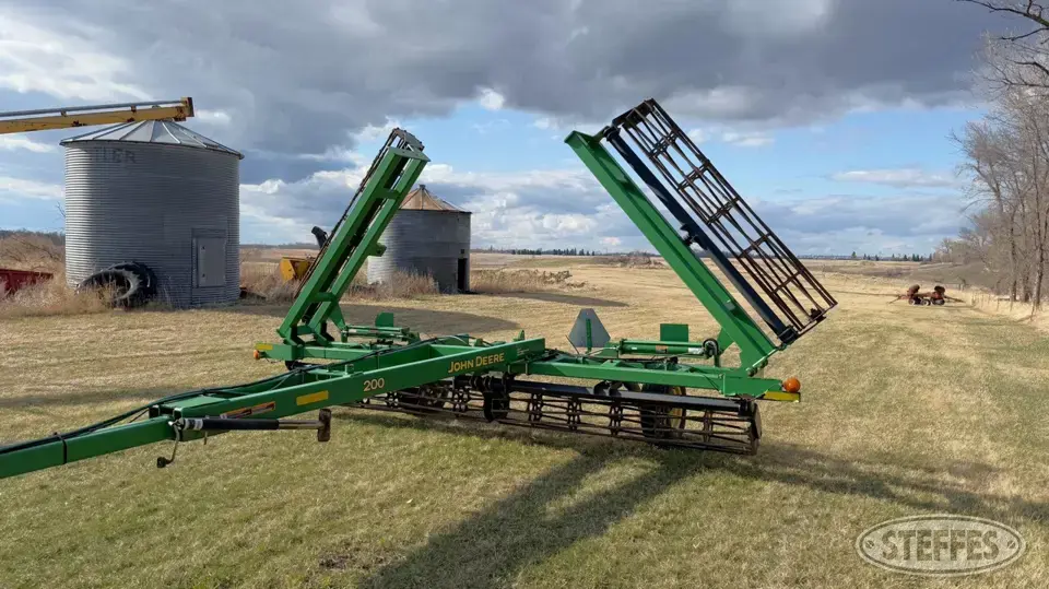 John Deere 200 Rolling Packer