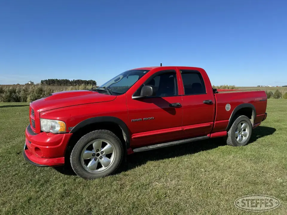 2004 Dodge Ram 1500 Half Ton Pickup