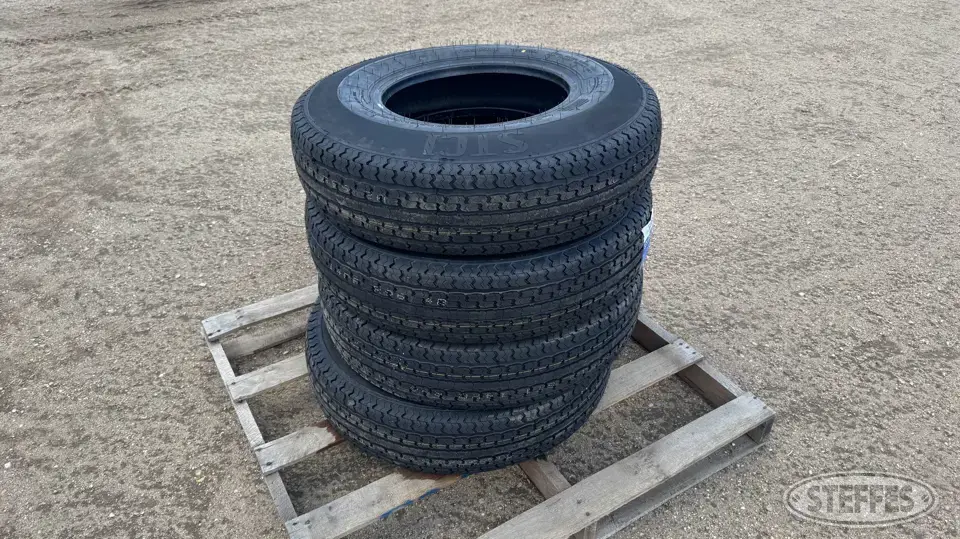 (4) Durun ST235/85R16 tires Truck Tire