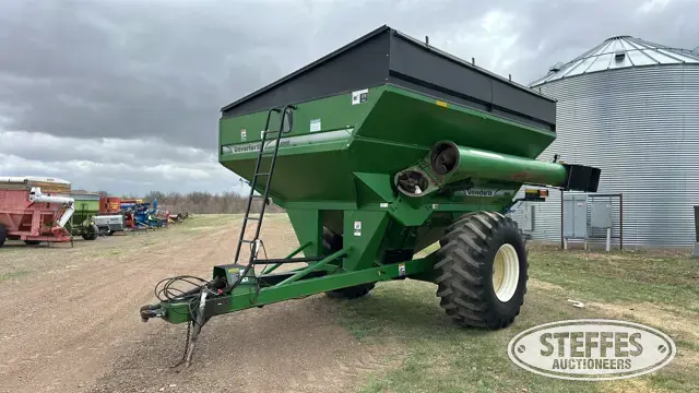 2006 Unverferth 8250