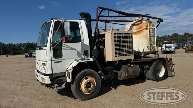 2002 Sterling SC-7000