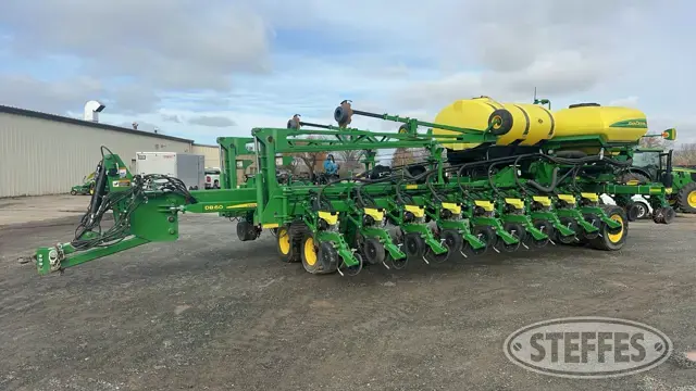 2018 John Deere DB60