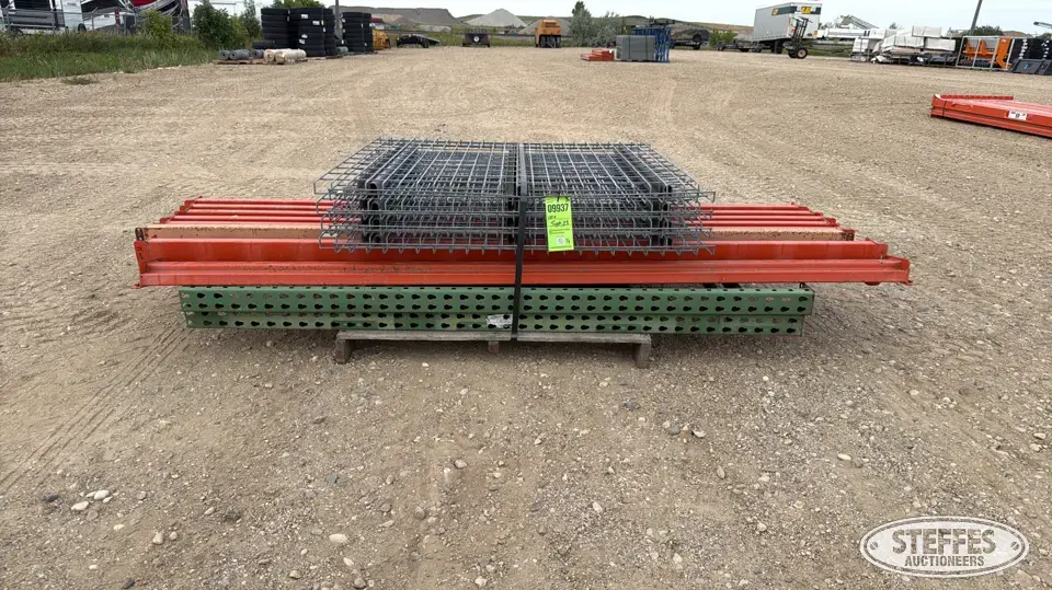 2026 Husky Storage and Bench
