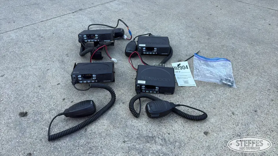 (4) Kenwood TK-7302HV Business Band Radio