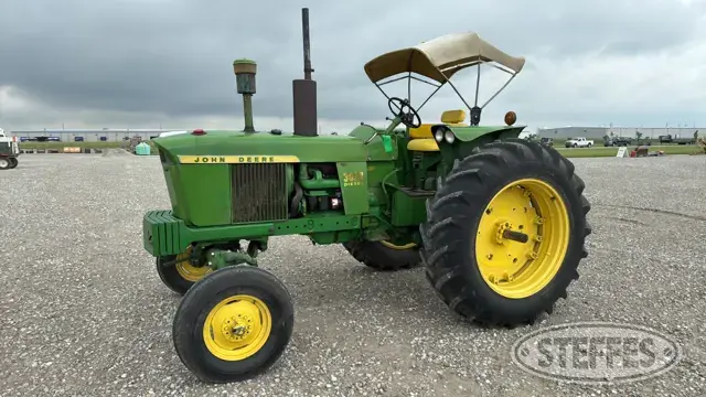 1970 John Deere 3020