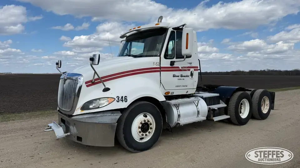 2009 International ProStar Premium Conventional Truck without Sleeper