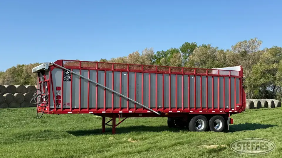 2021 Meyer 9136RT Forage Wagon