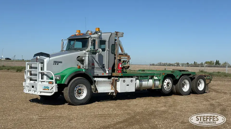 2012 Kenworth T800 Winch Truck