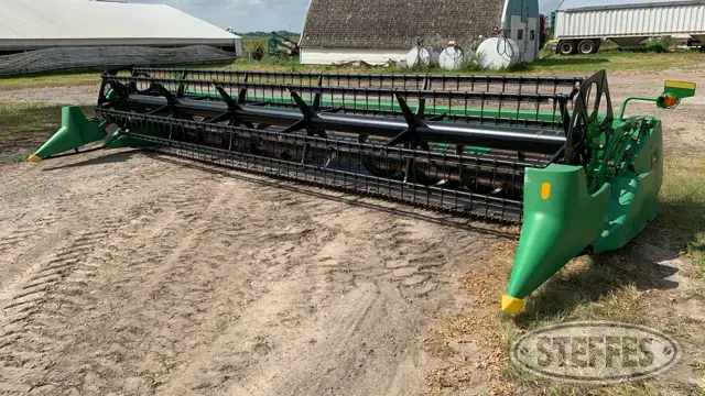 2001 John Deere 925F