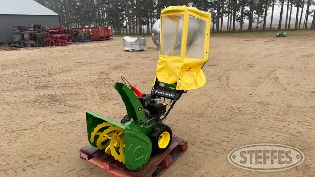 John Deere 1032D