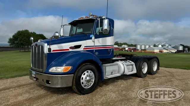 2010 Peterbilt 384