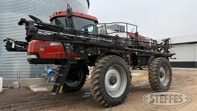 2005 Case IH Patriot 4410