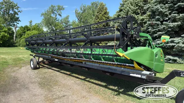 2005 John Deere 630F