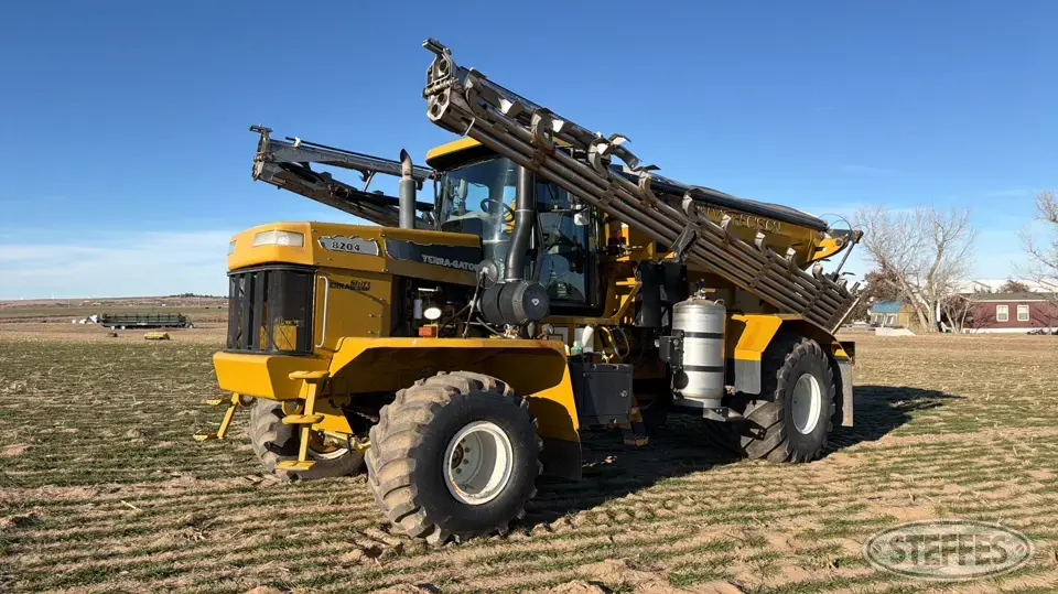 2009 TerraGator 8204 Self-Propelled Dry Applicators-Spreaders-Floater