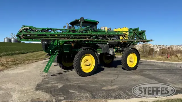 2017 John Deere R4038