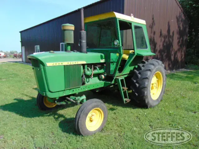 John Deere 4010
