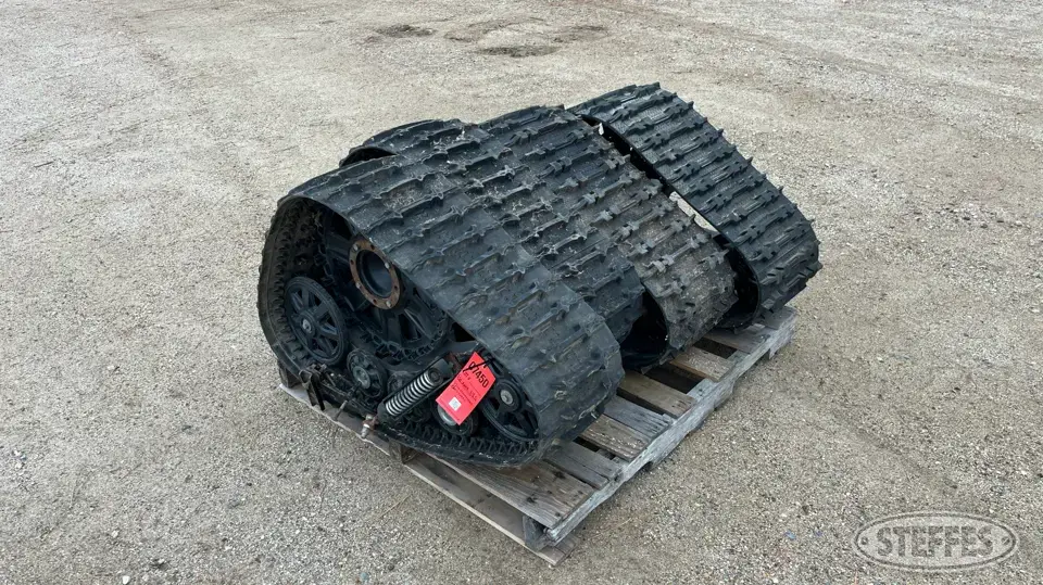 (4) Polaris tracks ATV-UTV Tires and Track