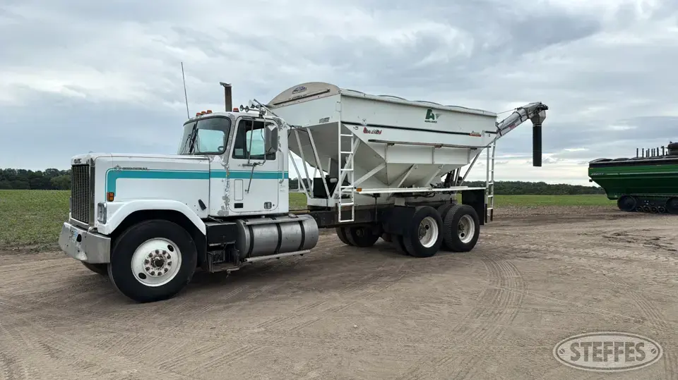 1985 GMC General Tender Truck