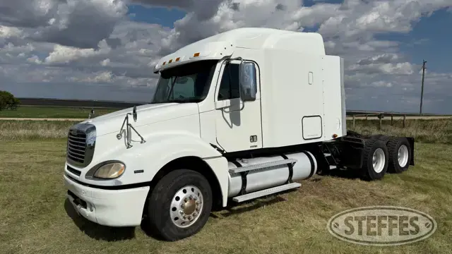 2007 Freightliner Columbia