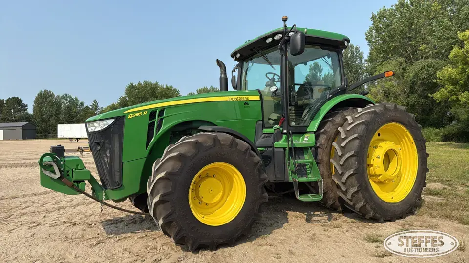 2014 John Deere 8285R MFWD Tractor