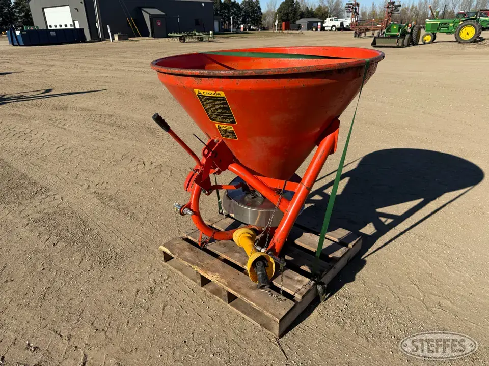 AVCO New Idea 107 Manure Agitation Equipment