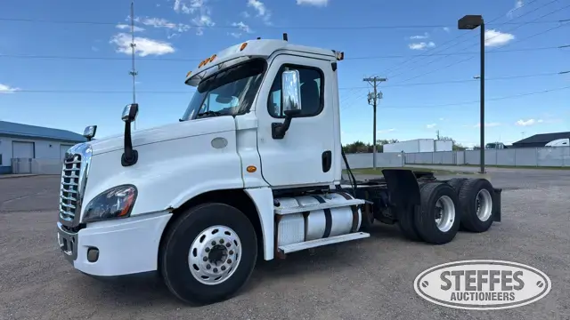 2015 Freightliner Cascadia 125