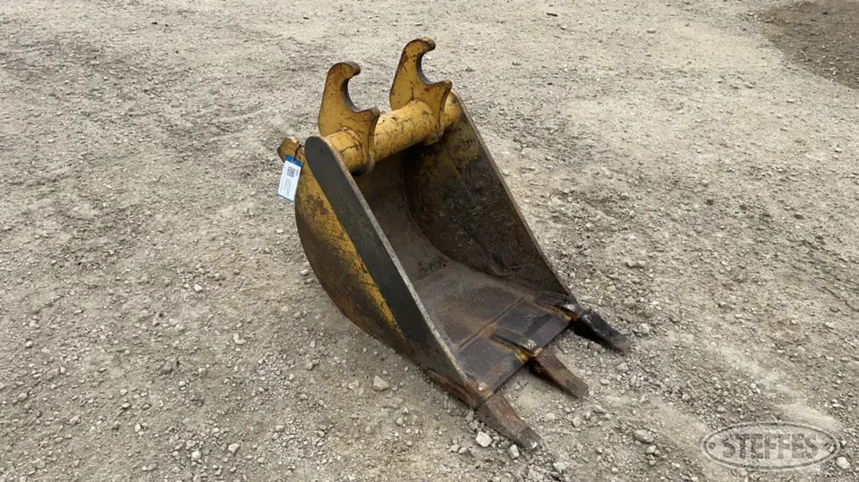 John Deere Excavator Attachment