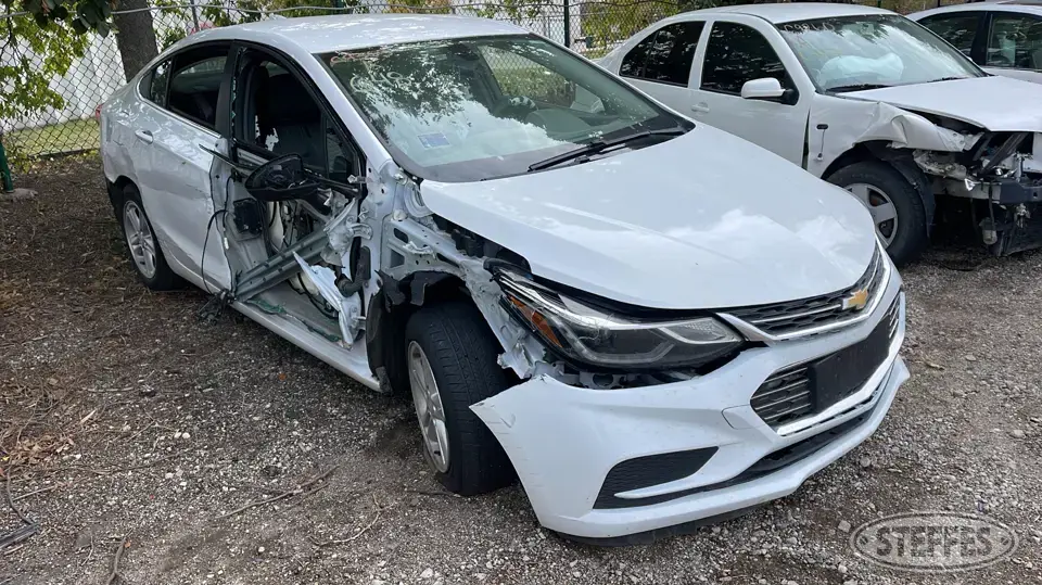 2017 Chevrolet Cruze LT Car