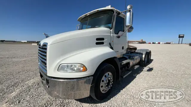 2013 Mack CXU613