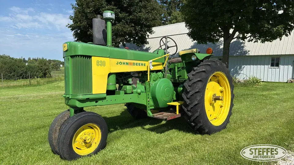 1959 John Deere 630 2WD Tractor