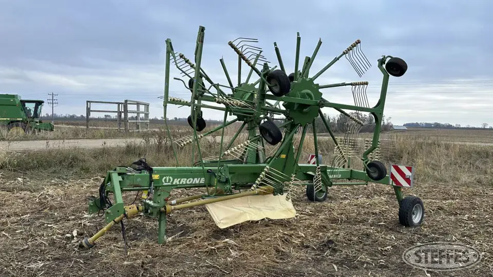 2004 Krone Swadro 881 Rake