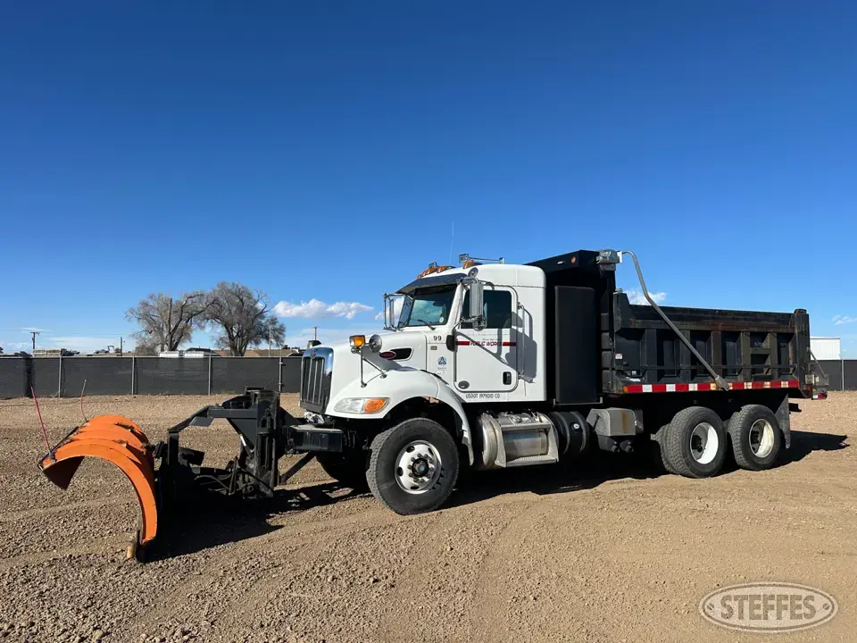 2014 Peterbilt 348 Specialty Truck