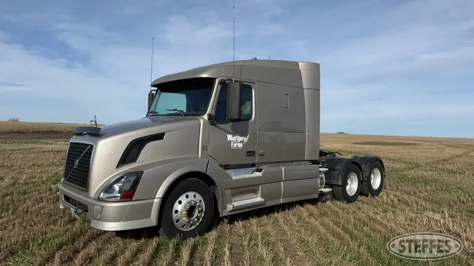 2008 Volvo VNL Conventional Truck with Sleeper