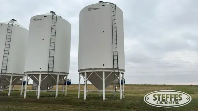 Amber Waves hopper bin