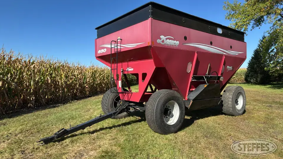 2005 Demco 650 PosiFlow Series II Gravity Box