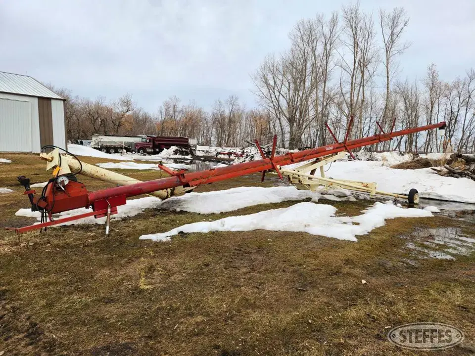 Westgo 1310 Swing Hopper Auger